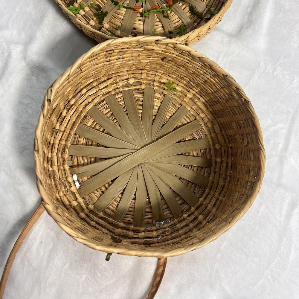 Vintage 1960s Round Straw Purse Floral Raffia Handbag Resort Cruise Bag